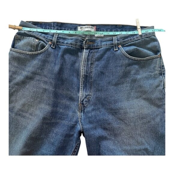 Levi's 550 Relaxed Fit Jeans (EUC) - Picture 5 of 9